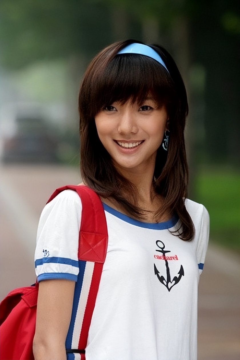 炮轰徐静蕾，说周冬雨难看，嘴上没把门的王珞丹为什么这么敢说？__炮轰徐静蕾，说周冬雨难看，嘴上没把门的王珞丹为什么这么敢说？