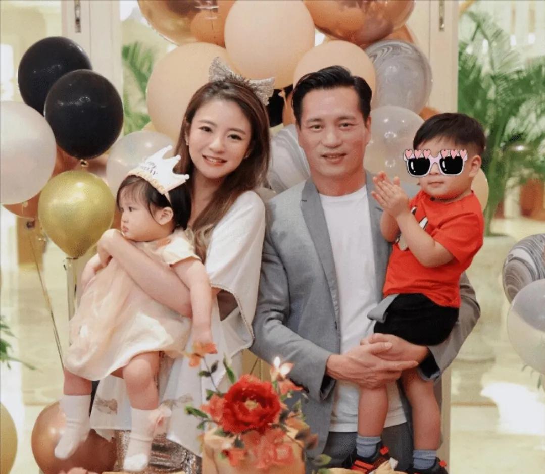 _终于判了！安以轩老公涉案300亿，判13年！当年闪婚的她后悔了吗_终于判了！安以轩老公涉案300亿，判13年！当年闪婚的她后悔了吗