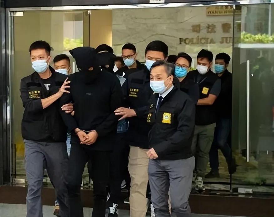 终于判了！安以轩老公涉案300亿，判13年！当年闪婚的她后悔了吗__终于判了！安以轩老公涉案300亿，判13年！当年闪婚的她后悔了吗