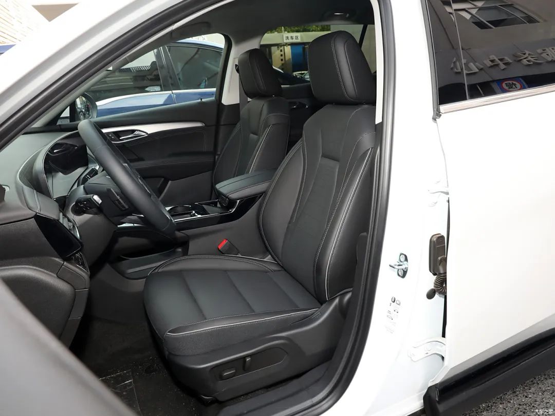 _限时16.99万元！2.0T+9AT合资中型SUV！月销过万，别错过！_限时16.99万元！2.0T+9AT合资中型SUV！月销过万，别错过！