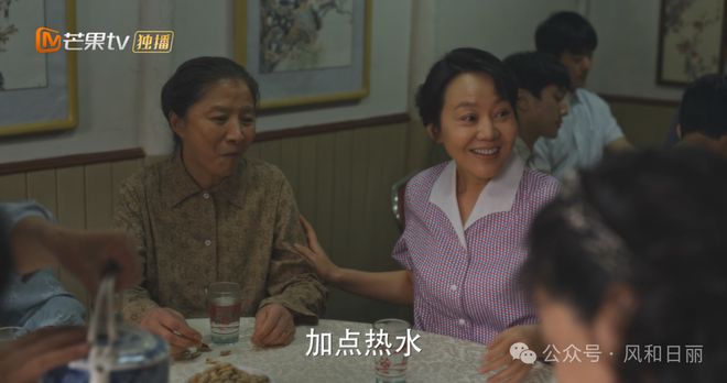 《小巷人家》：黄玲如何高情商化解阿婆的恶心行为_《小巷人家》：黄玲如何高情商化解阿婆的恶心行为_