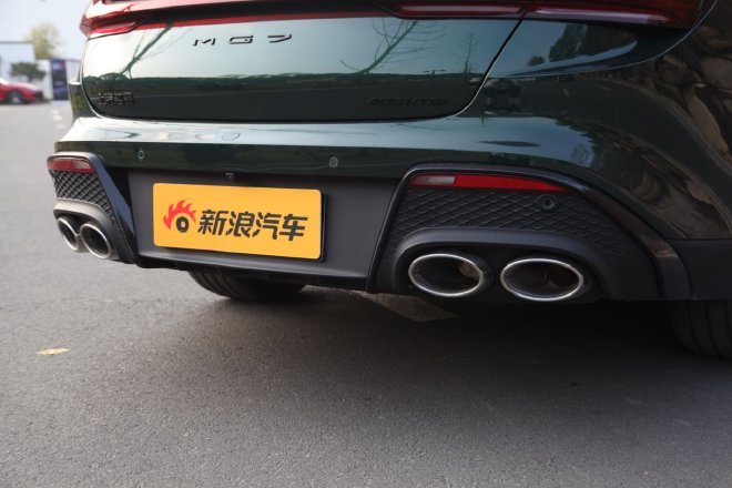 挑战山脊赛车场 看MG7能否成为山路传奇