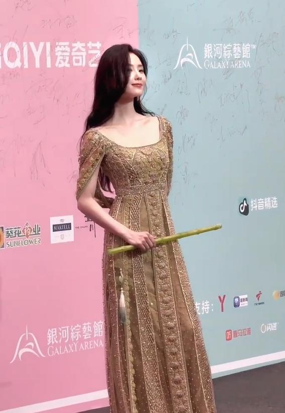 王珞丹演技遭质疑_刘诗诗结婚视频全程_