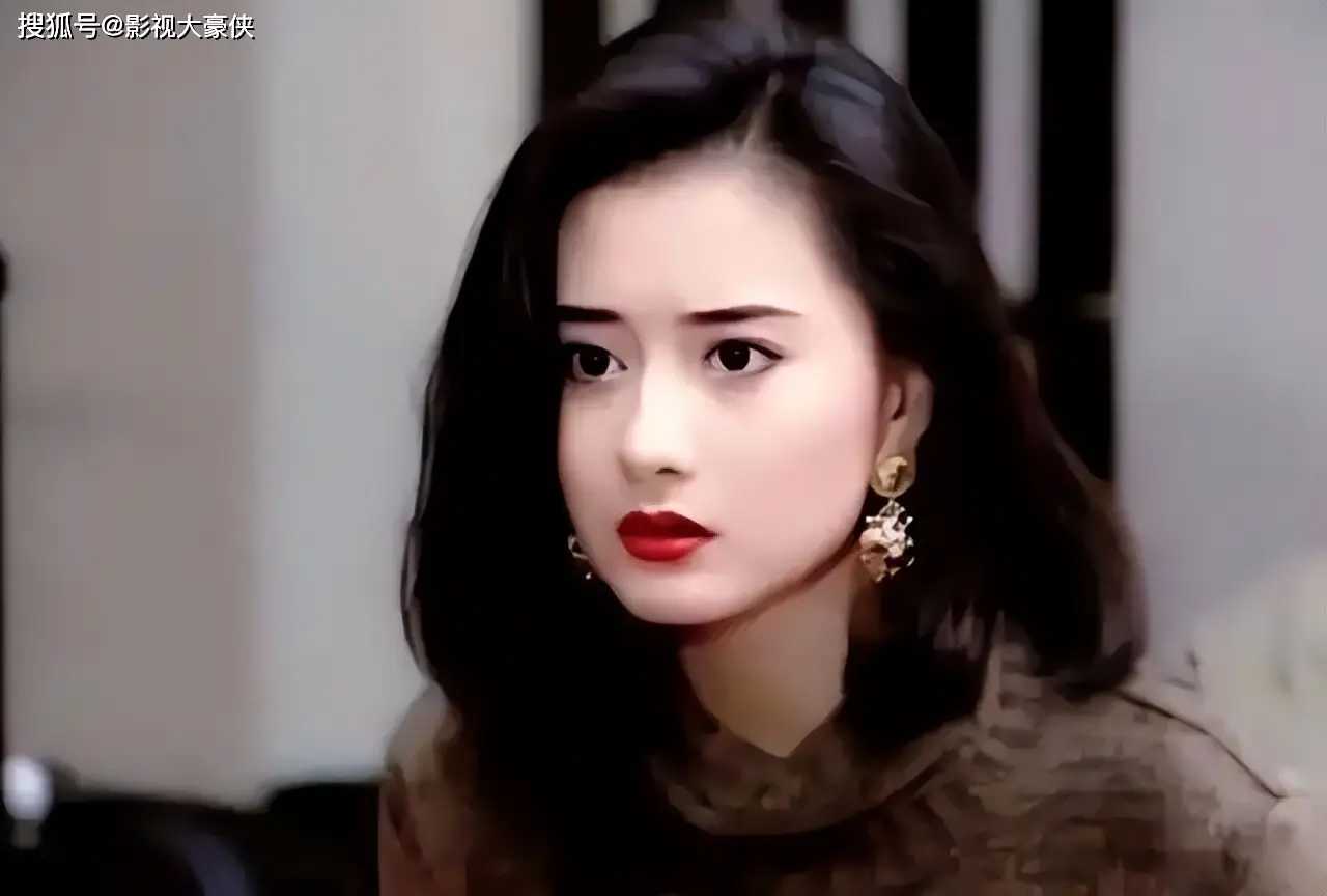 同人不同命，6位“琼女郎”：有人被骗800万，有人沉迷医美毁了容_同人不同命，6位“琼女郎”：有人被骗800万，有人沉迷医美毁了容_
