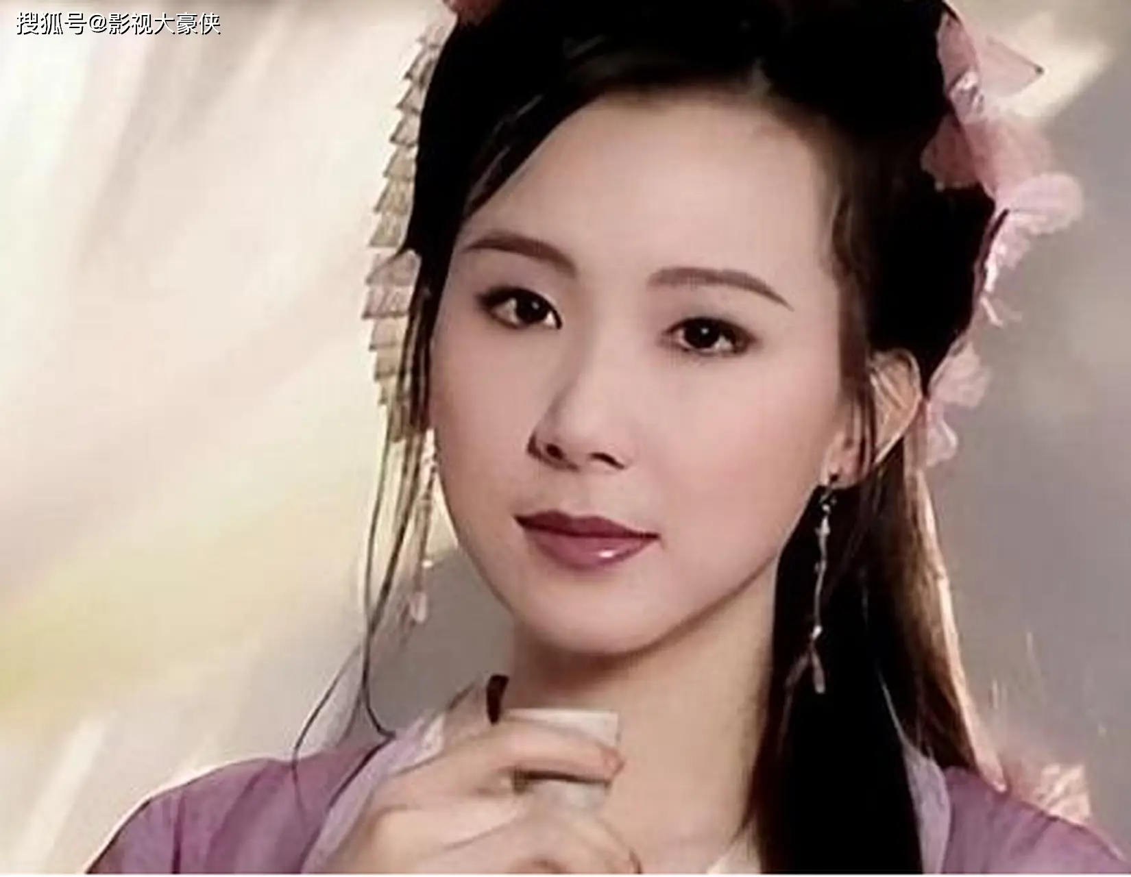 _同人不同命，6位“琼女郎”：有人被骗800万，有人沉迷医美毁了容_同人不同命，6位“琼女郎”：有人被骗800万，有人沉迷医美毁了容