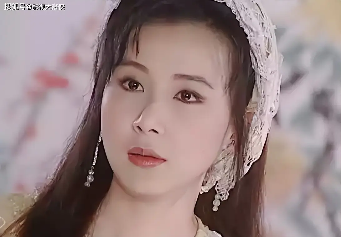 同人不同命，6位“琼女郎”：有人被骗800万，有人沉迷医美毁了容__同人不同命，6位“琼女郎”：有人被骗800万，有人沉迷医美毁了容