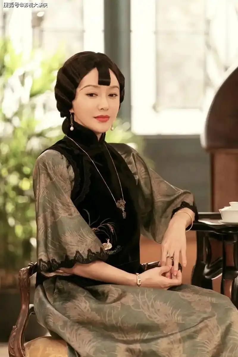 同人不同命，6位“琼女郎”：有人被骗800万，有人沉迷医美毁了容_同人不同命，6位“琼女郎”：有人被骗800万，有人沉迷医美毁了容_