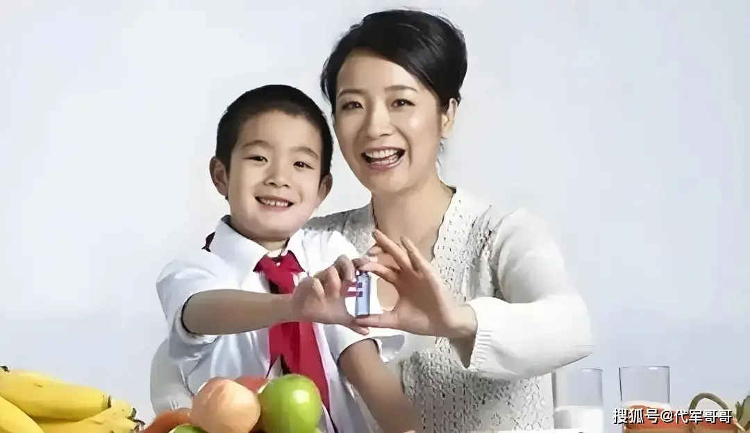 演母子又演夫妻__戏母子认儿子演员外出视频播放