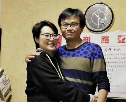 袁立和诗人__袁立歌曲视频