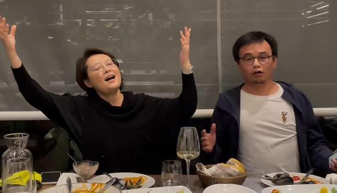 袁立歌曲视频__袁立和诗人