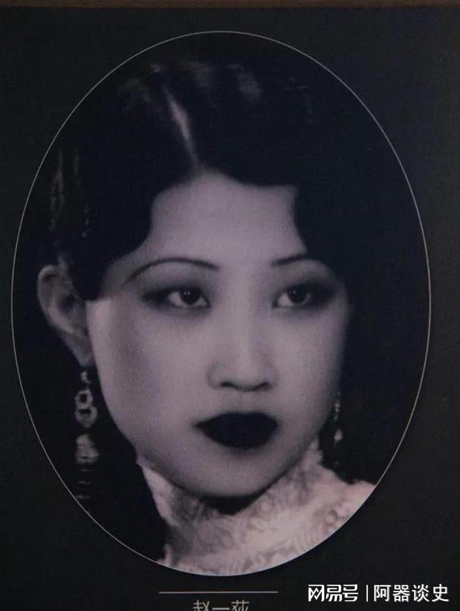 张学良迷恋的赵一荻有多美？1955年在台湾的留影，43岁她风韵犹存_张学良迷恋的赵一荻有多美？1955年在台湾的留影，43岁她风韵犹存_