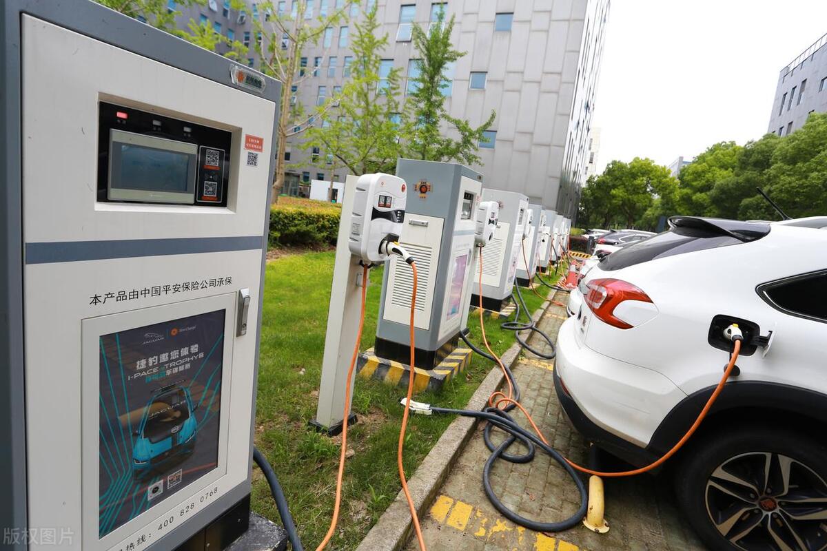 买了燃油汽车后悔死了_卖燃油车_