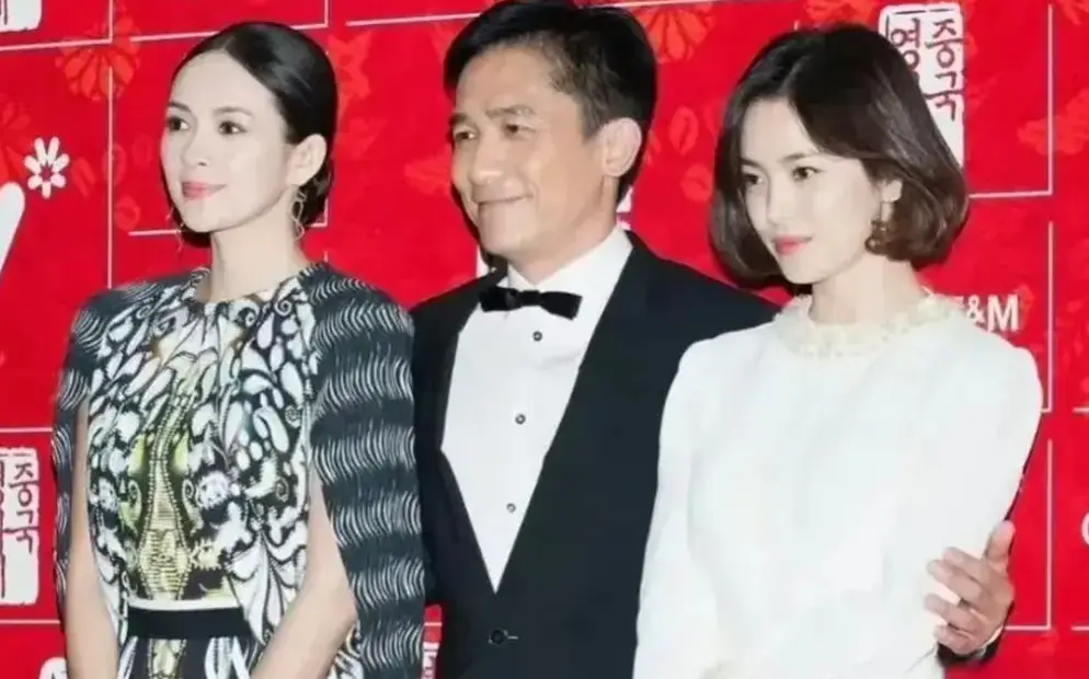 _找一下章子怡_章子怡装嫩