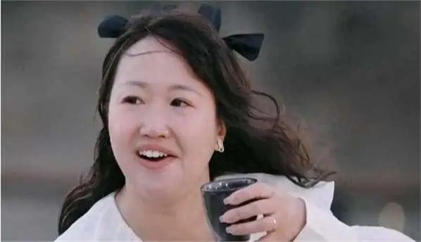 疯狂外星人免费视频看__看视频赚钱有什么猫腻