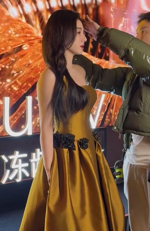 明白学堂李沁谣_李沁个人资料图片李沁男友是谁_