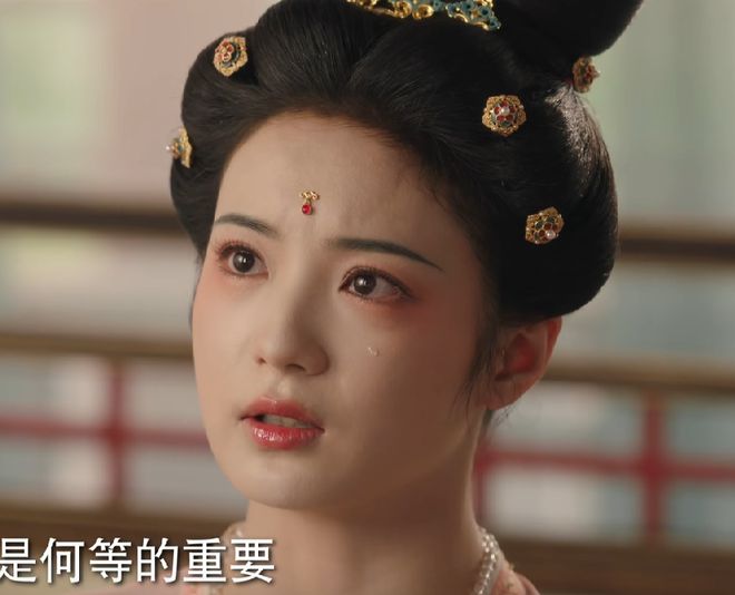 忍无可忍弃剧了，《国色芳华》越看越离谱，编剧可以下岗了__忍无可忍弃剧了，《国色芳华》越看越离谱，编剧可以下岗了