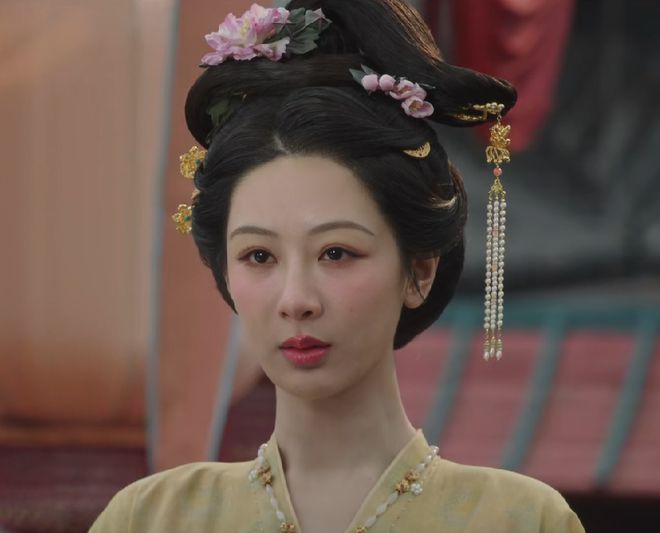 忍无可忍弃剧了，《国色芳华》越看越离谱，编剧可以下岗了_忍无可忍弃剧了，《国色芳华》越看越离谱，编剧可以下岗了_