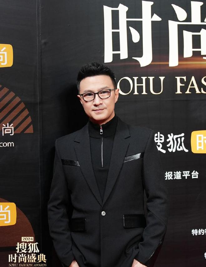 搜狐时尚盛典这一夜，汪峰获年度音乐人物，刀郎缺席颗粒无收！__搜狐时尚盛典这一夜，汪峰获年度音乐人物，刀郎缺席颗粒无收！