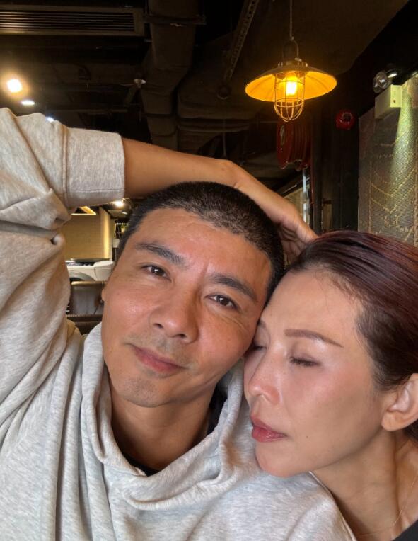 _迪士尼白发公主是谁_迪士尼公主白头发的是谁