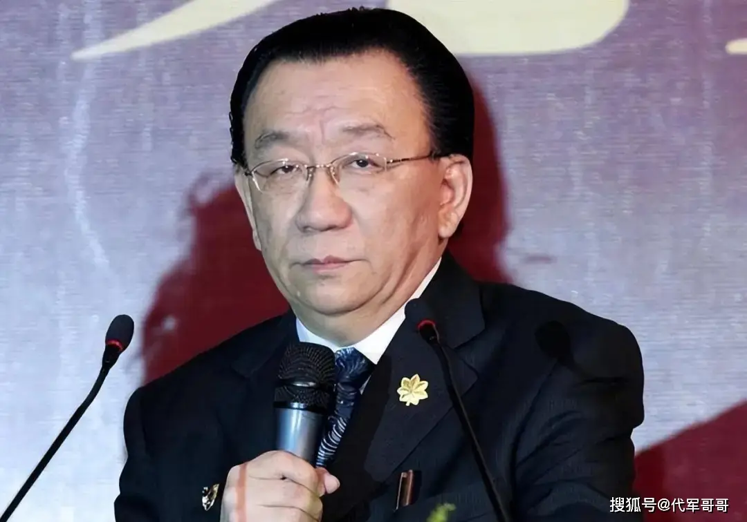 _“不可一世”的侯耀华，终于走到了今天_“不可一世”的侯耀华，终于走到了今天
