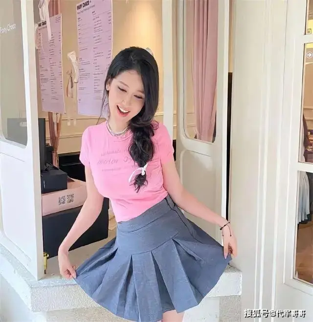 一路走好！25岁新疆美女模特“赛赛”去世，闺蜜曝死因太可惜__一路走好！25岁新疆美女模特“赛赛”去世，闺蜜曝死因太可惜