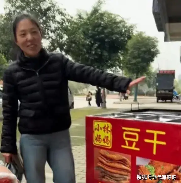 虎牙直播如何涨粉__捐款老太太