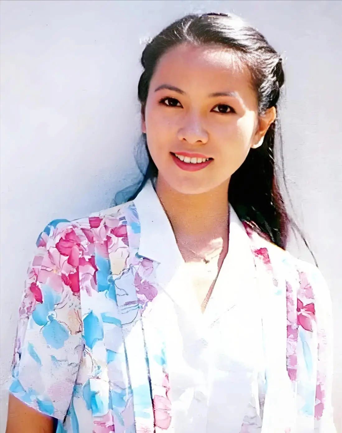 _她曾是红极一时的女星，一场官司搅散了爱情，67岁仍未婚_她曾是红极一时的女星，一场官司搅散了爱情，67岁仍未婚