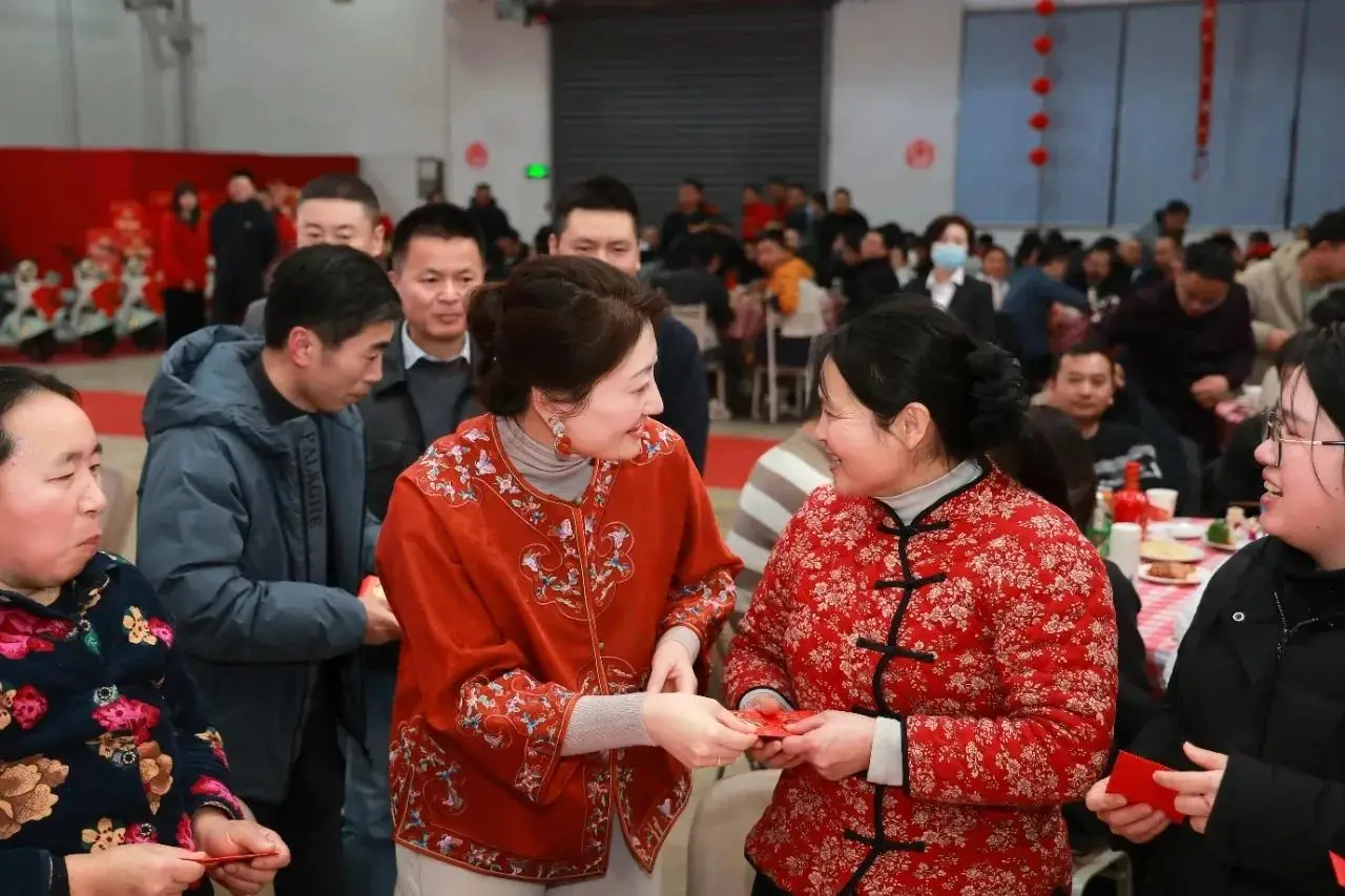年会红包墙设置_年会红包环节主持词_