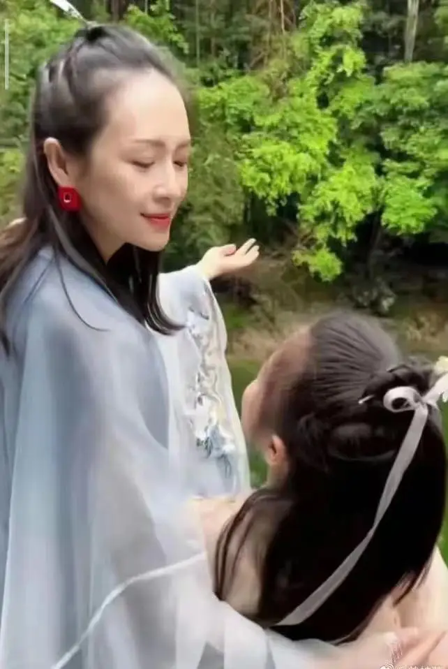 章子怡三亚国际电影节__章子怡海南房产