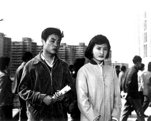 他曾是上影厂门面，中年妻离子散身背巨债！移居美国后胖到认不出_他曾是上影厂门面，中年妻离子散身背巨债！移居美国后胖到认不出_