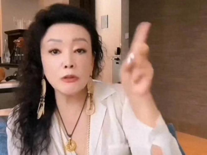 _汪小菲因孩子去韩国暴躁！能哄好他的只有马筱梅！简直太会说了！_汪小菲因孩子去韩国暴躁！能哄好他的只有马筱梅！简直太会说了！