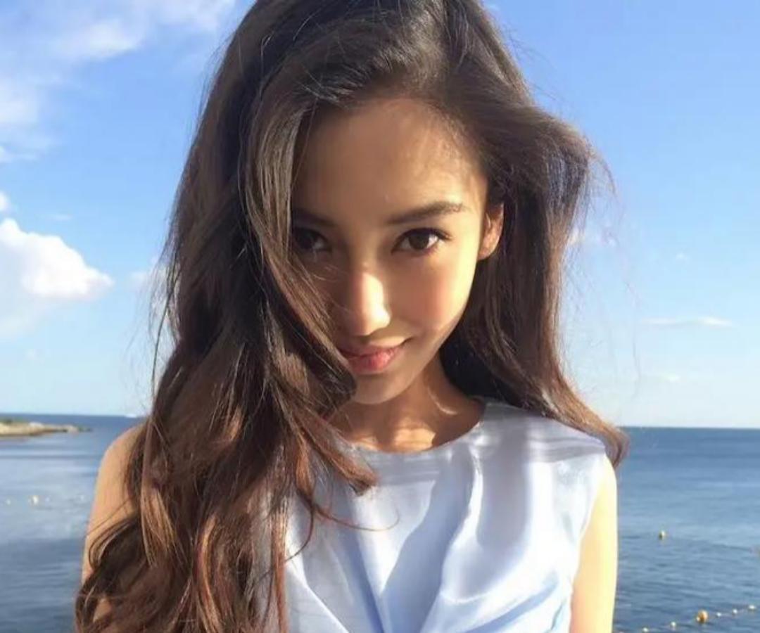 _开播仅5集，热度强悍冲上榜单第一，35岁杨颖打了个漂亮的翻身仗_开播仅5集，热度强悍冲上榜单第一，35岁杨颖打了个漂亮的翻身仗