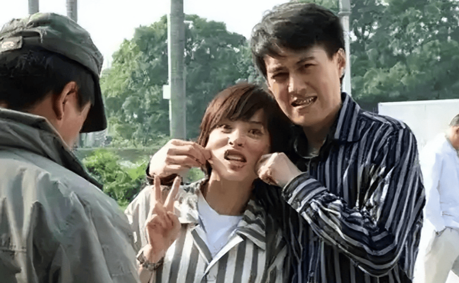 嫁富豪离婚_婚宠——嫁值千金小说_