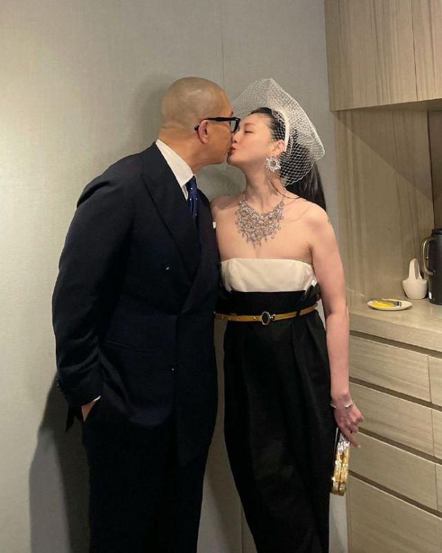 商品房放骨灰合法吗_邻居可能是一盒骨灰_