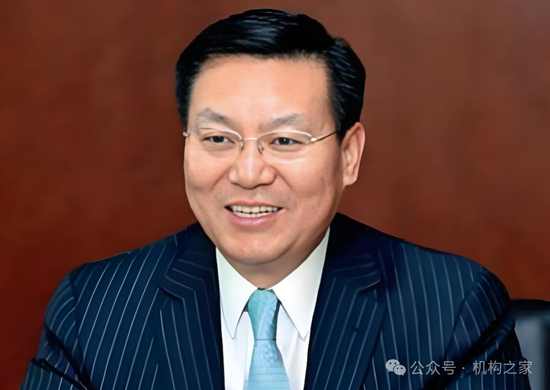 图：光大金租董事长曲亮