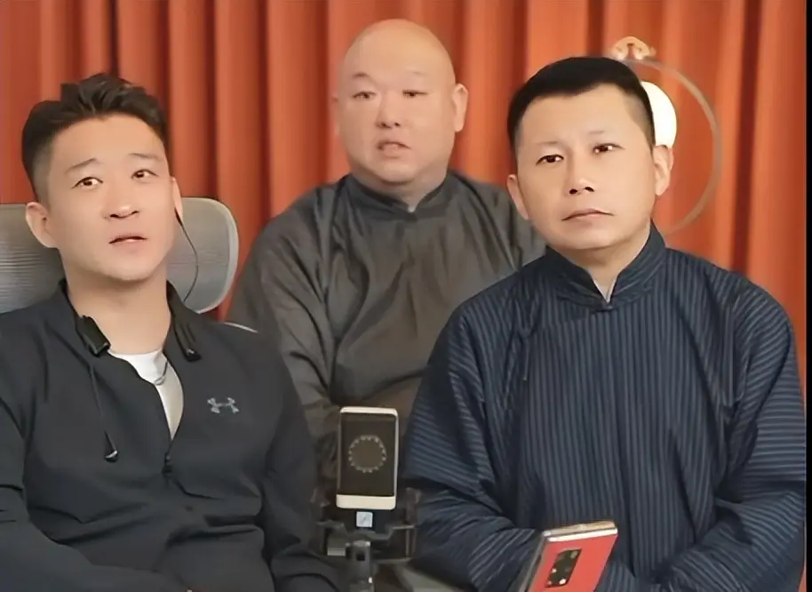 跟曹云金一起出走的相声演员_曹云金模仿郭德纲段子_