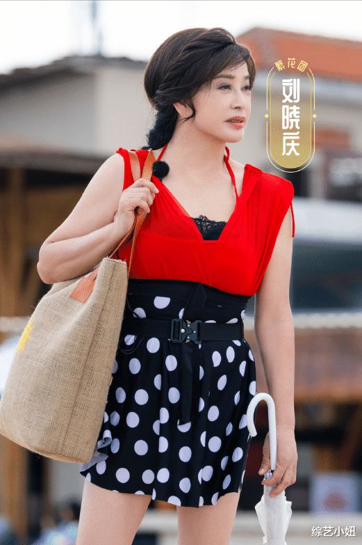 _平板支撑加速挑战大胸_平板支撑对胸部有什么用