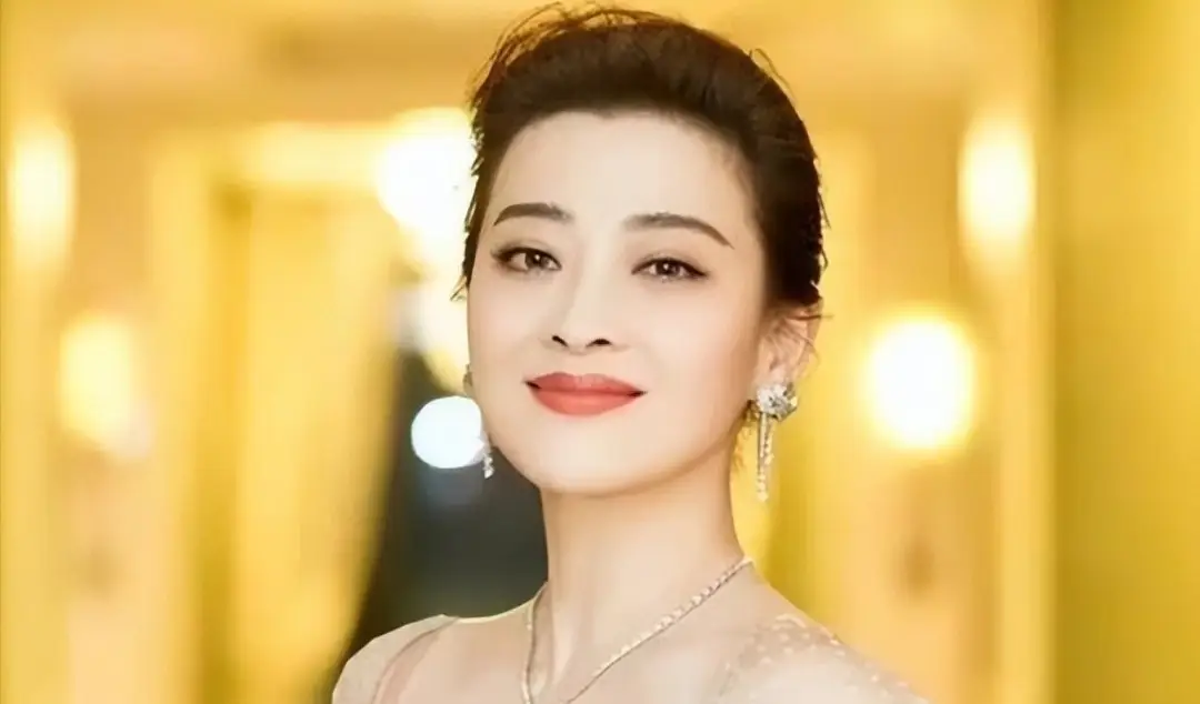 _梅婷丈夫曾剑是导演吗_梅婷离婚微博