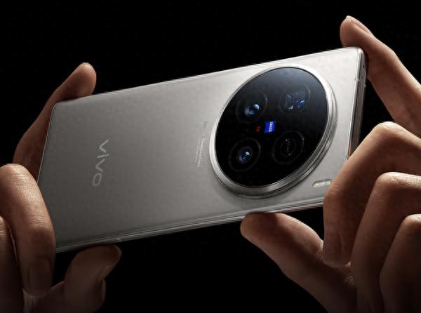 曝华米OV超大杯将加强4K录像能力 表现直追iPhone？__曝华米OV超大杯将加强4K录像能力 表现直追iPhone？