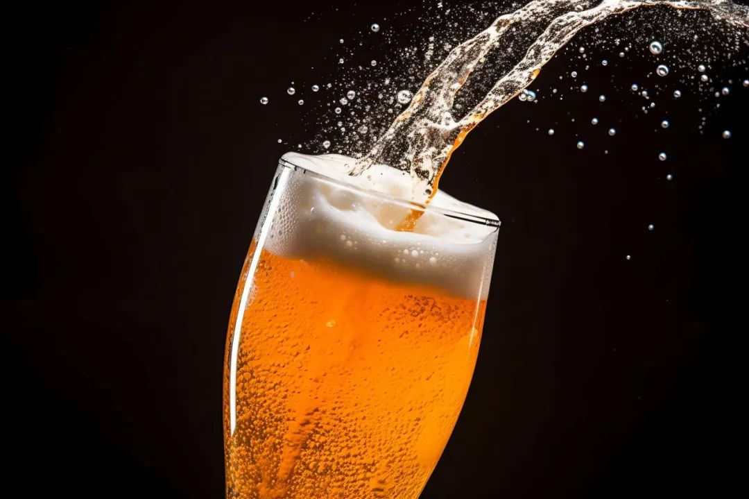 生啤酒劲大吗__生力啤酒人