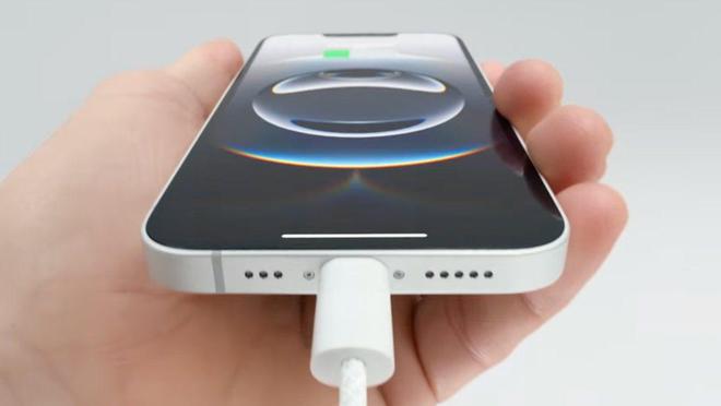 原因成谜：MagSafe缺席iPhone 16e，苹果否认和自研 C1 基带有关_原因成谜：MagSafe缺席iPhone 16e，苹果否认和自研 C1 基带有关_