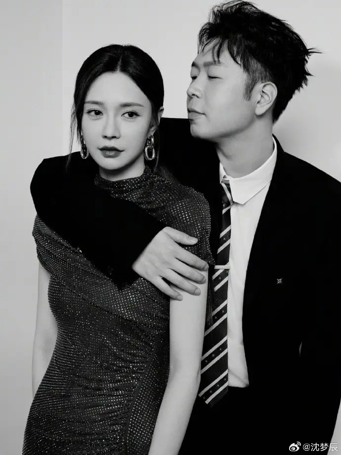 _沈梦辰杜海涛庆祝结婚3周年，恋爱4266天？他们的糖越扒越甜_沈梦辰杜海涛庆祝结婚3周年，恋爱4266天？他们的糖越扒越甜