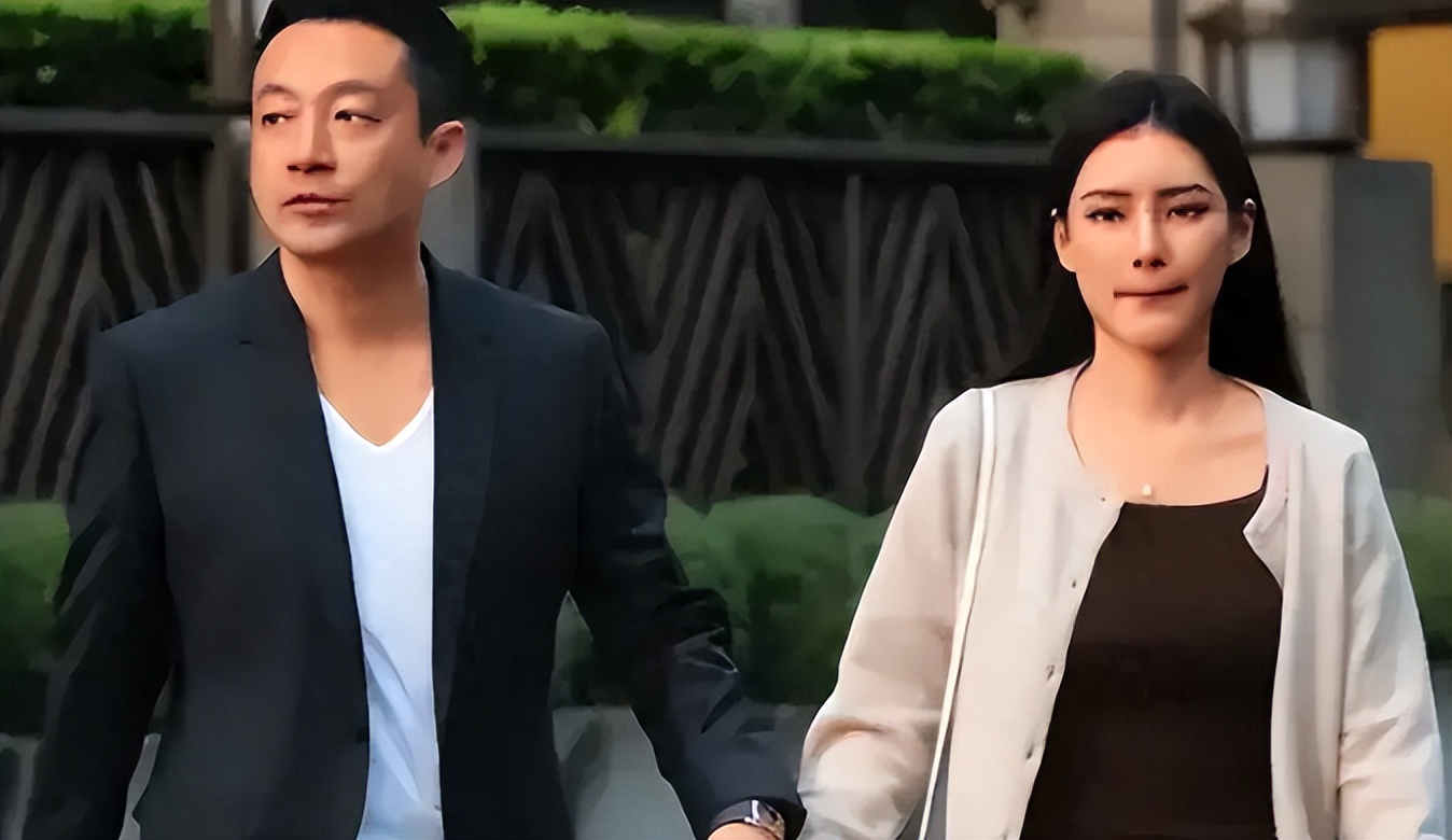 又要谈判？汪小菲带娇妻重返台湾，大S下葬时间被具俊晔再推后__又要谈判？汪小菲带娇妻重返台湾，大S下葬时间被具俊晔再推后