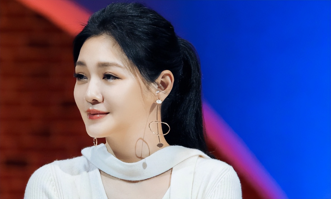 又要谈判？汪小菲带娇妻重返台湾，大S下葬时间被具俊晔再推后__又要谈判？汪小菲带娇妻重返台湾，大S下葬时间被具俊晔再推后