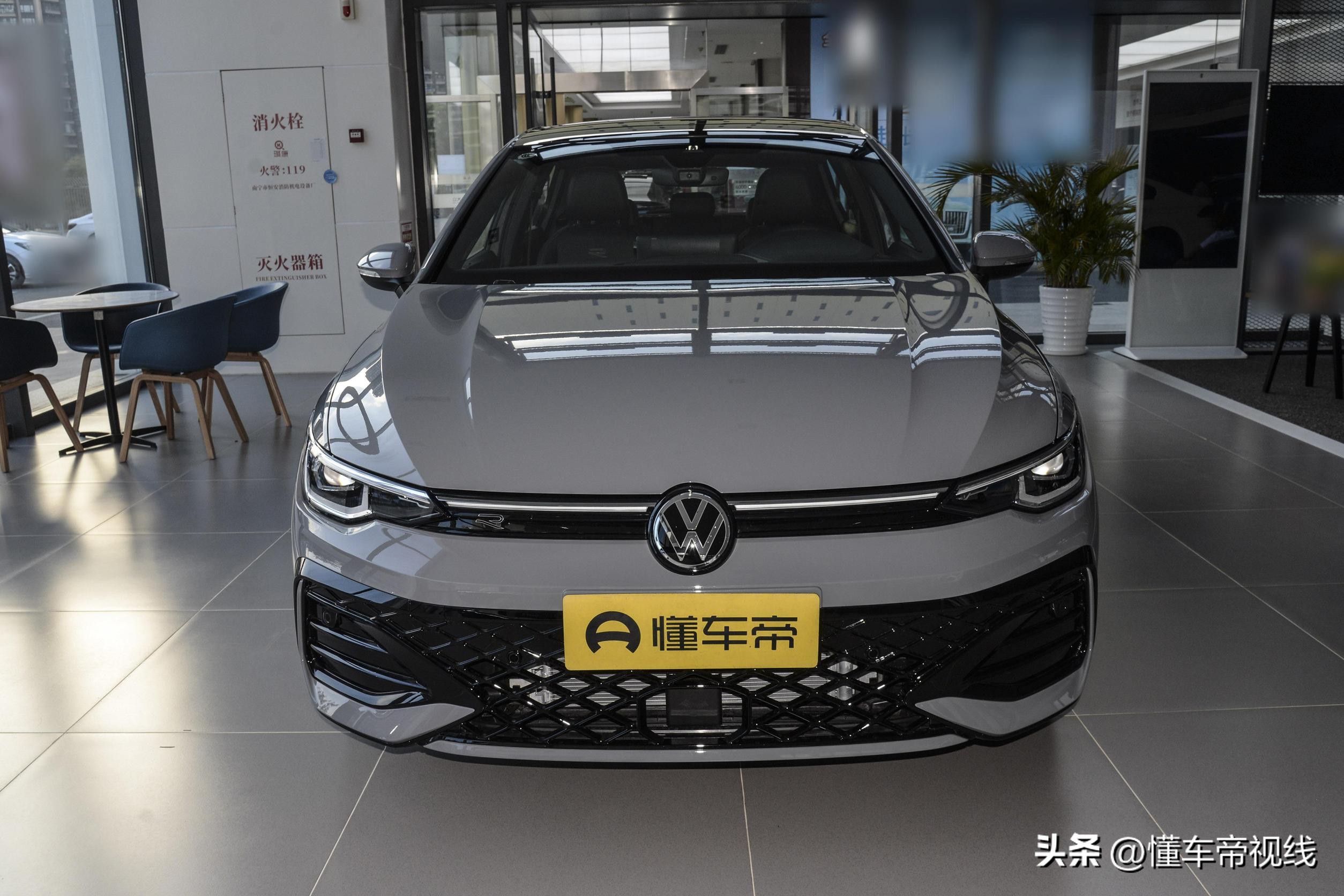 大众灰色高尔夫_大众高尔夫2020款灰色_