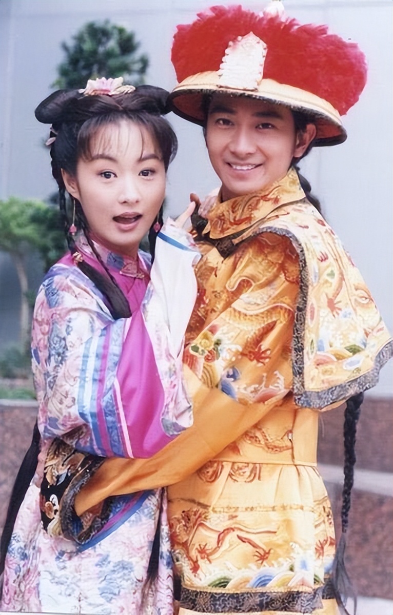 lol中国几个今决赛17年_人民日报封杀小时代_