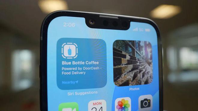 _苹果 iPhone 16e 媒体评论解禁：C1 基带首秀，四核 GPU 差异明显_苹果 iPhone 16e 媒体评论解禁：C1 基带首秀，四核 GPU 差异明显
