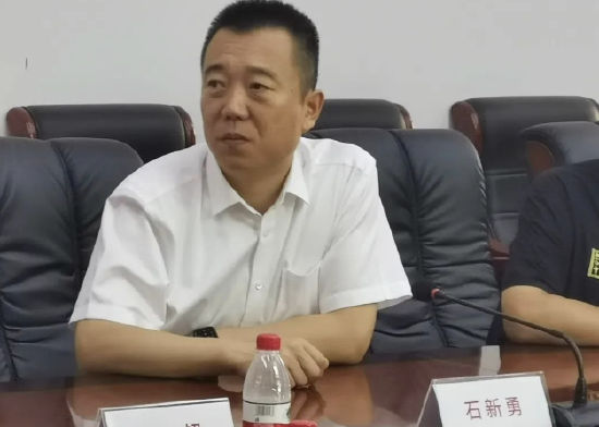 _当昔日之光陨落刘宇昆_50度孔府泉酒价钱