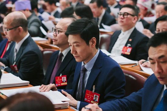 _雷军的讲话_看完雷军年度演讲的感受