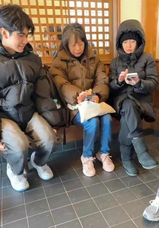 欺晒偶遇证透露网友照片违法吗__欺晒偶遇证透露网友照片犯法吗